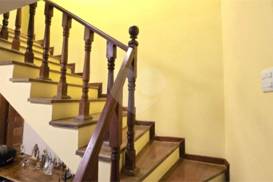 Sobrado à venda com 3 quartos, sendo 1 suíte, em Tremembé, São Paulo, SP