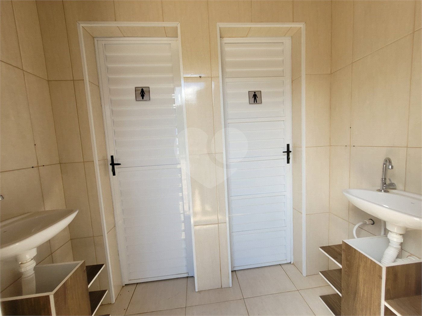 Chácara à venda com 2 quartos, sendo 1 suíte, em Chácaras Copaco, Arujá, SP
