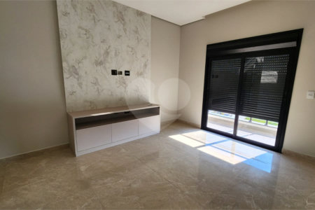 Casa à venda com 3 suítes no condomínio Santa Isabel I, Louveira - SP