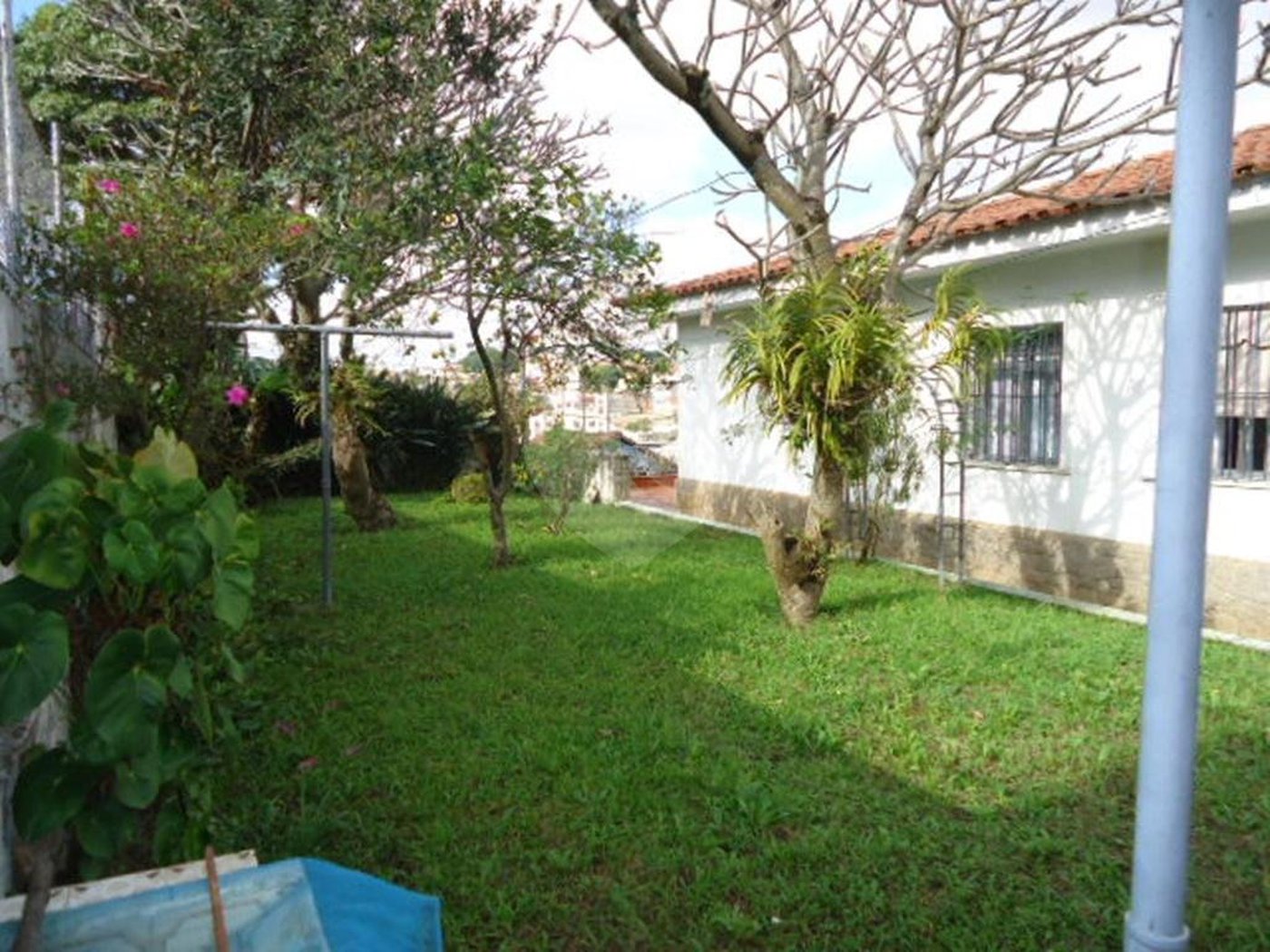 Casa Térrea à venda com 4 quartos, sendo 1 suíte,  em Jardim Peri, São Paulo, SP
