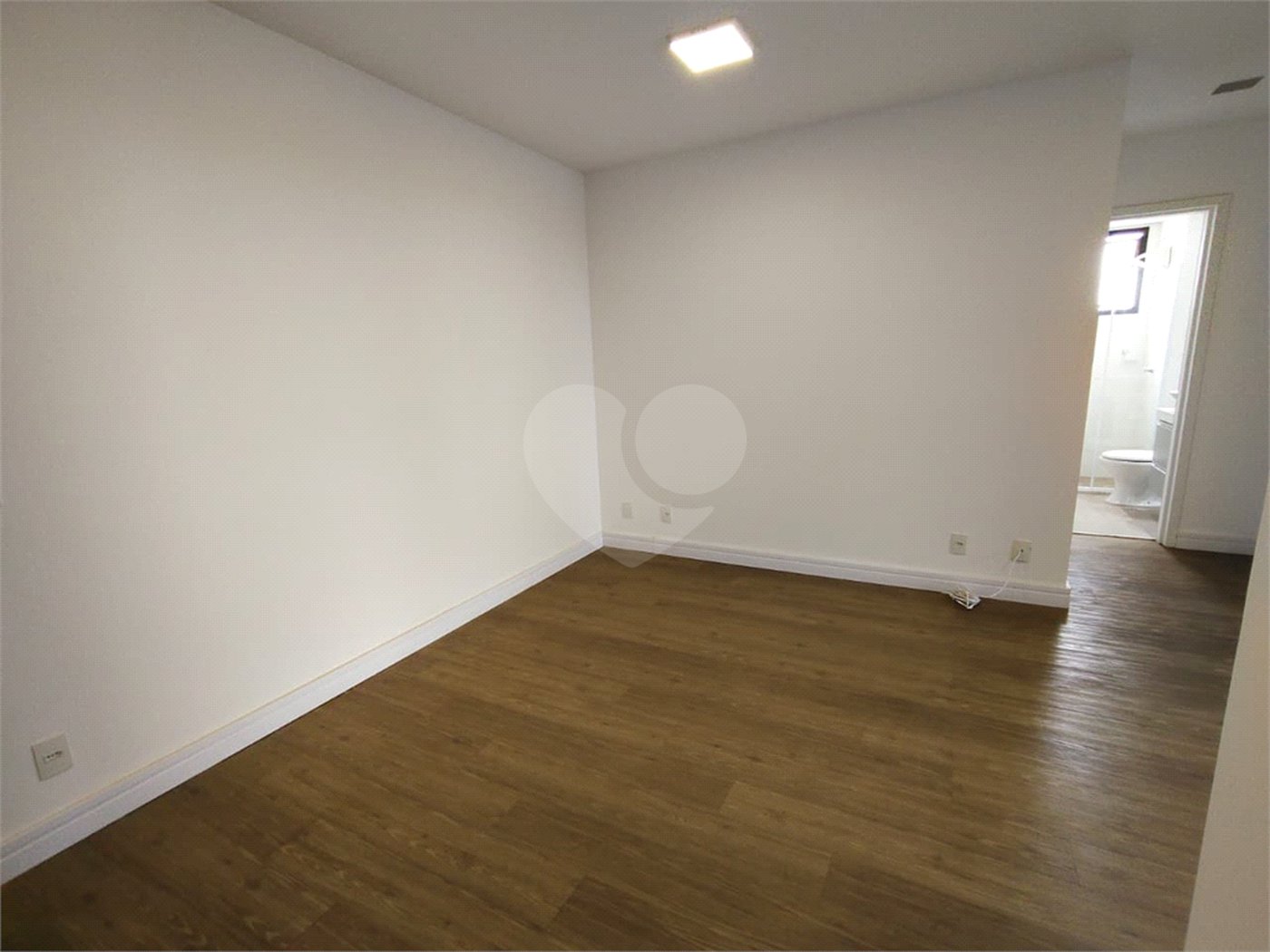 Apartamento à venda ou para alugar com 3 quartos, sendo 2 suítes, em Vila Ginez, Itapetininga, SP