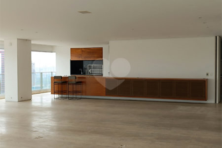 Apartamento à venda ou para alugar com 3 suítes em Pinheiros, São Paulo, SP