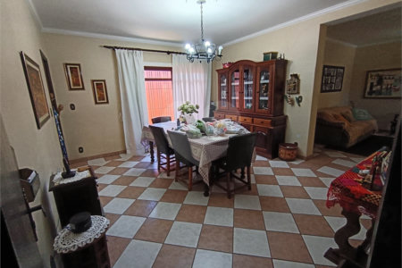 Casa à venda com 3 quartos, sendo 2 suítes,  em Vila Mogilar, Mogi das Cruzes, SP