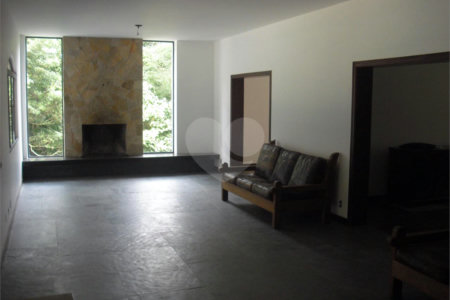 Casa à venda com 8 quartos, sendo 4 suítes, em Parque Alves de Lima, São Paulo, SP