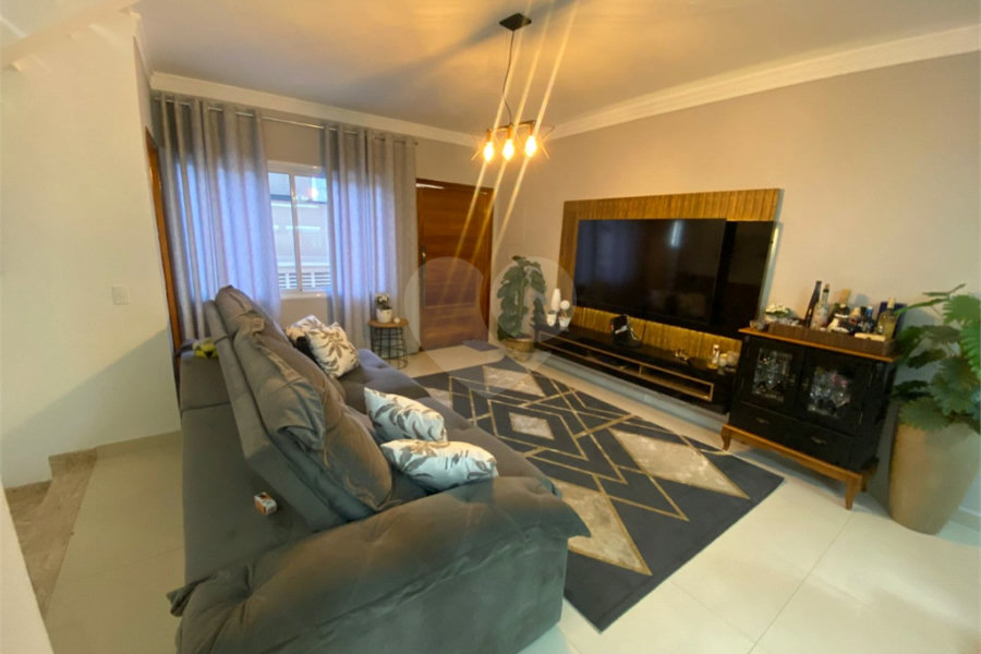 Casa à venda com 3 suítes no condomínio Belle Villle, São Paulo - SP