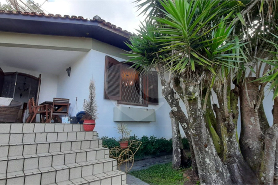 Casa à venda com 6 quartos, sendo 5 suítes, em Roseira, Mairiporã, SP