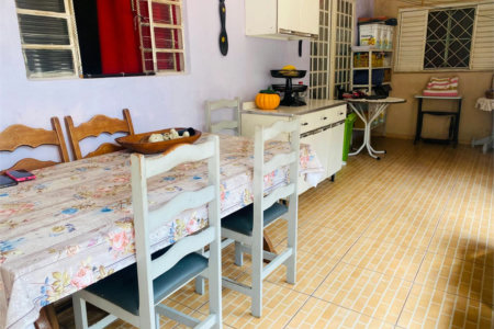 Casa à venda com 3 quartos, sendo 1 suíte, em Vila Barcelona, Sorocaba, SP