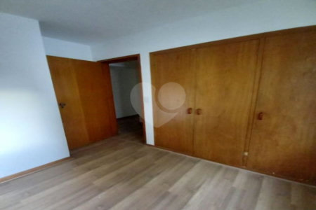 Apartamento à venda com 3 quartos, sendo 1 suíte, em Vila Monumento, São Paulo, SP