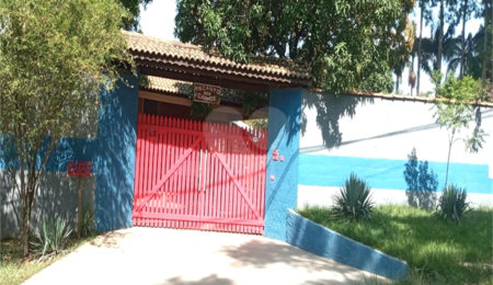 Chácara à venda com 3 quartos, sendo 2 suítes,  em Monterrey, Louveira, SP