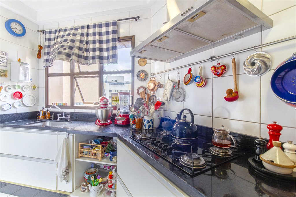 Apartamento à venda com 4 quartos, sendo 3 suítes, em Jardim Monte Kemel, São Paulo, SP