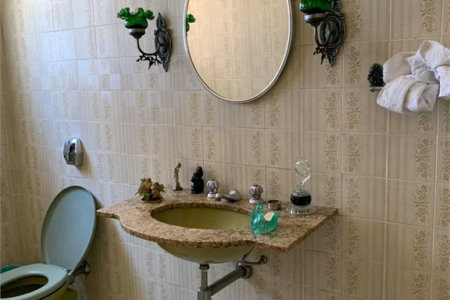 Casa à venda com 4 quartos, sendo 1 suíte, em Caxingui, São Paulo, SP