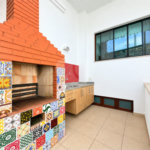 Casa à venda com 3 quartos, sendo 1 suíte, no condomínio Vila das Emboabas, São Paulo - SP