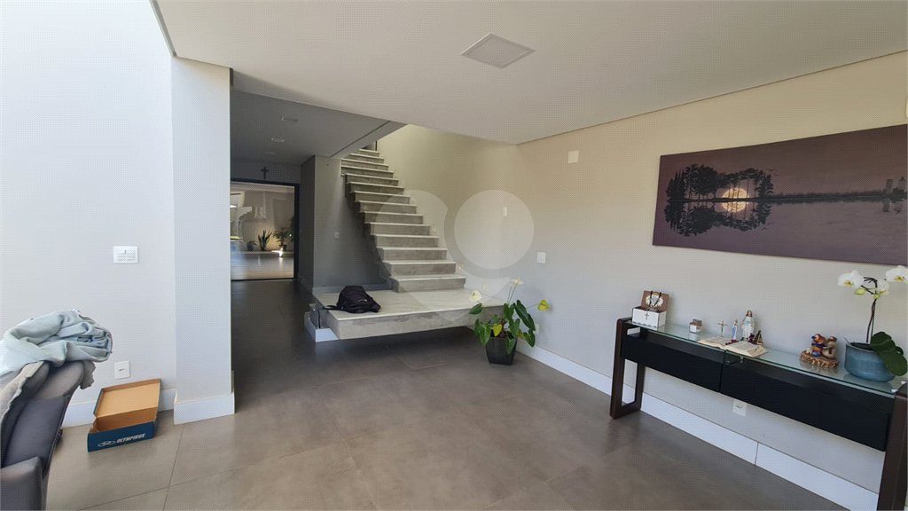 Casa à venda com 3 suítes em Vila Nastri, Itapetininga, SP