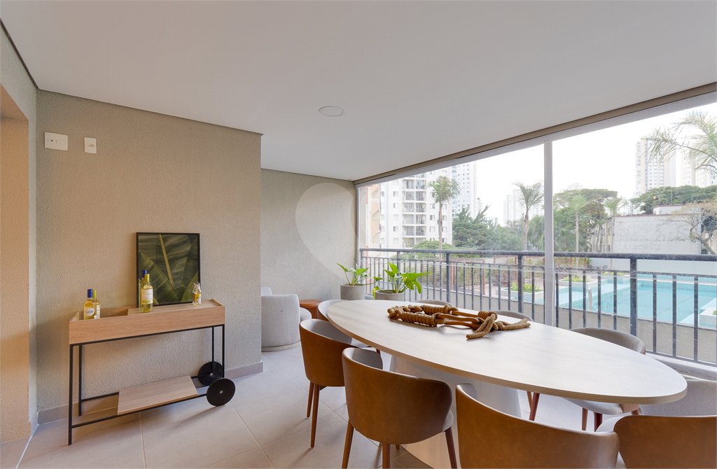 Apartamento à venda com 3 quartos, sendo 1 suíte, em Jardim Marajoara, São Paulo, SP
