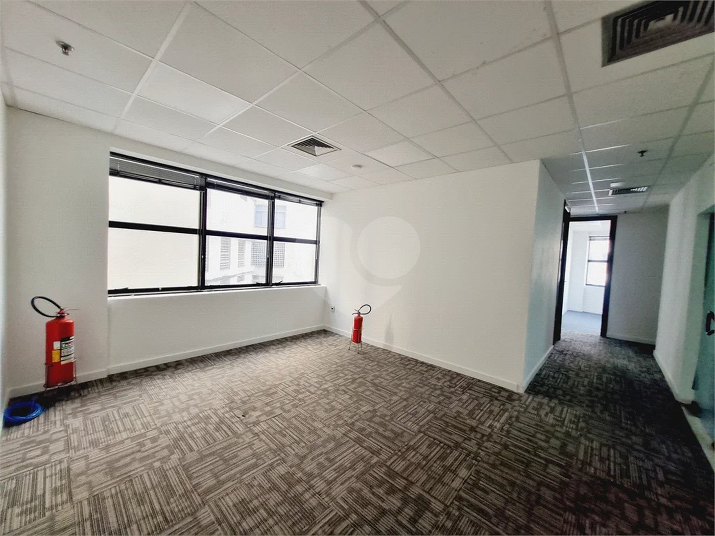 Conjunto comercial à Venda ou Locação na República com 376,56 m² de área útil 10 vagas