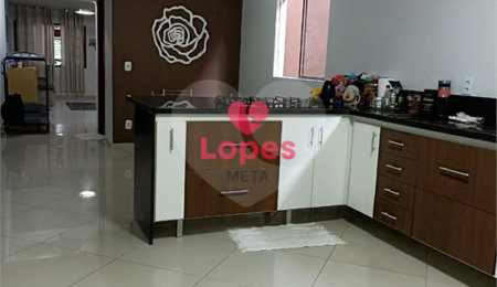 Casa à venda com 3 quartos, sendo 1 suíte,  no condomínio Residencial Ana Maria, São José dos Campos - SP