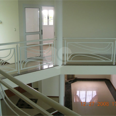Casa no Condomínio Damha I