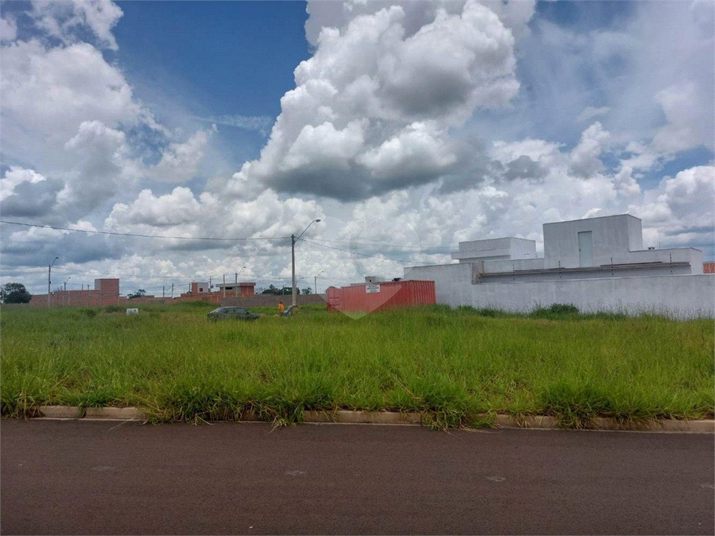 Terreno para venda no Residencial Arcoville.