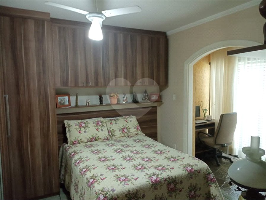 Casa à venda com 3 quartos, sendo 2 suítes, em Vila Flávio, Mogi das Cruzes, SP
