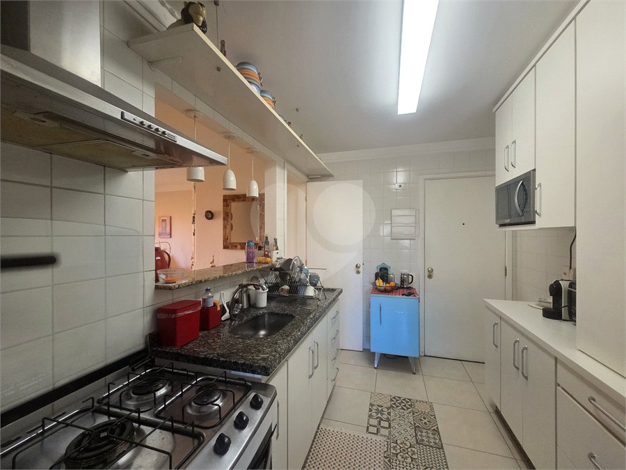 Apartamento à venda com 3 quartos, sendo 1 suíte, em Alto da Boa Vista, São Paulo, SP