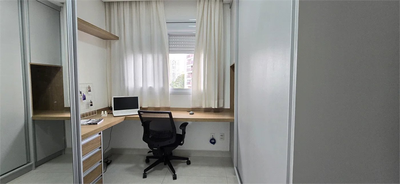 Apartamento à venda com 2 quartos, sendo 1 suíte,  em Vila Andrade, São Paulo, SP