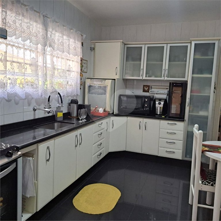 Casa Térrea à venda com 3 quartos, sendo 2 suítes,  em Vila Oliveira, Mogi das Cruzes, SP