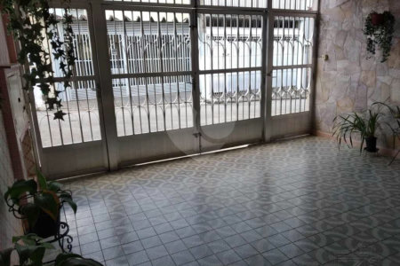 Sobrado à venda com 2 quartos, sendo 1 suíte, em Vila Monumento, São Paulo, SP