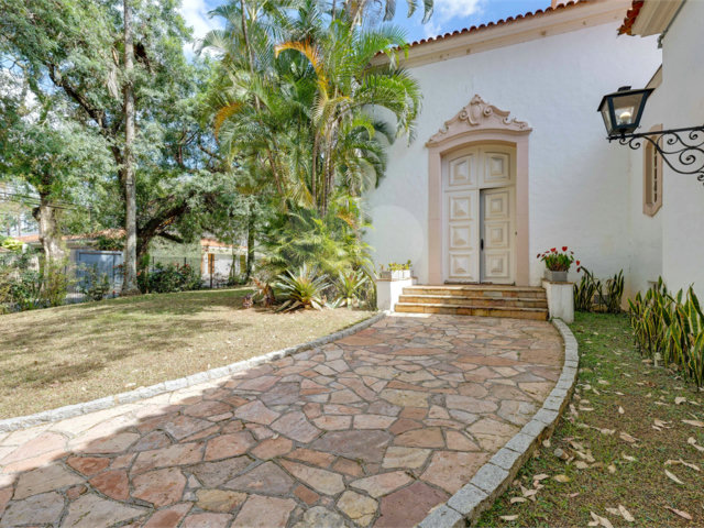 Casa à venda com 4 suítes em Chácara Flora, São Paulo, SP