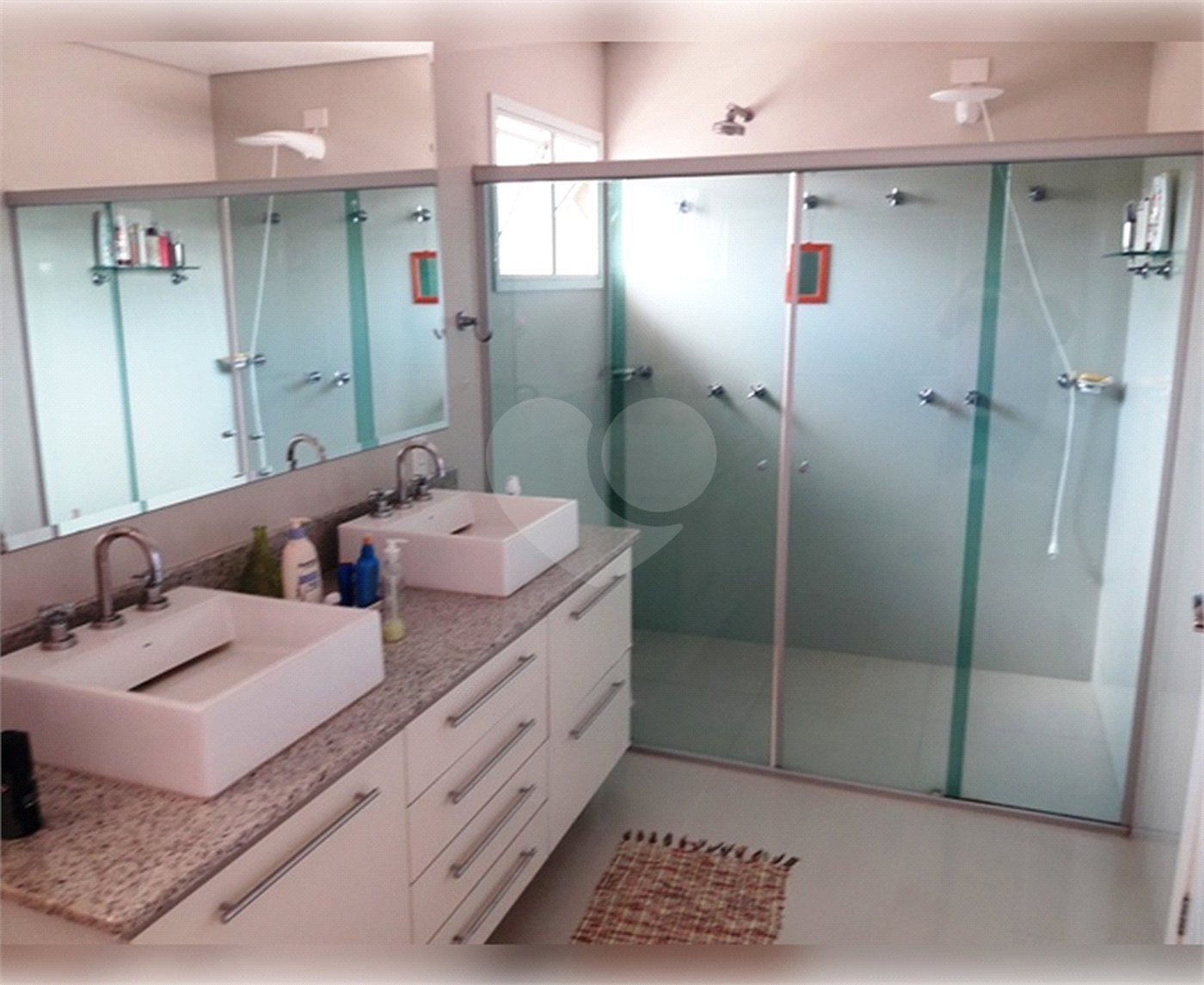 Casa à venda com 4 quartos, sendo 3 suítes, em Santana, São Paulo, SP