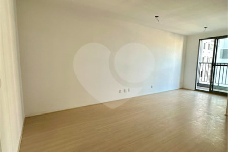 Apartamento à venda com 1 quarto em Santo Cristo, Rio de Janeiro, RJ