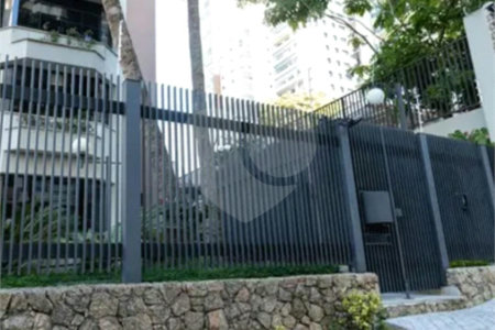 Apartamento à venda com 4 quartos, sendo 3 suítes, em Perdizes, São Paulo, SP