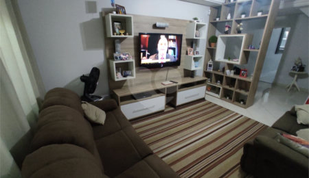 Sobrado à venda com 3 quartos, sendo 1 suíte,  em Vila Ema, São Paulo, SP