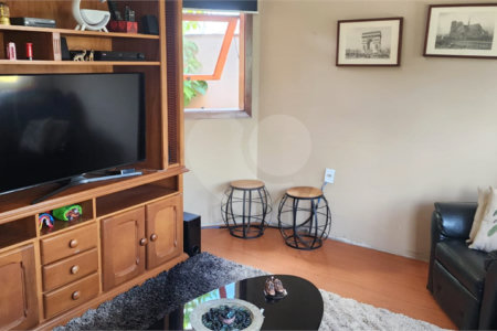 Casa à venda com 4 quartos, sendo 2 suítes, no condomínio Delle Stelle, Louveira - SP