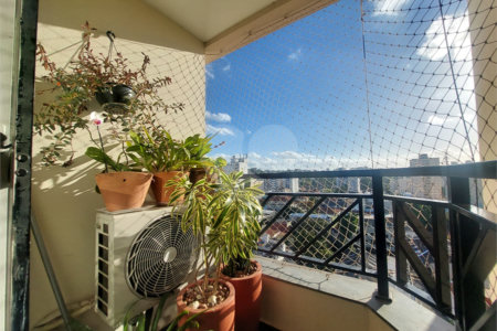 Apartamento à venda com 3 quartos, sendo 1 suíte, em Lapa, São Paulo, SP