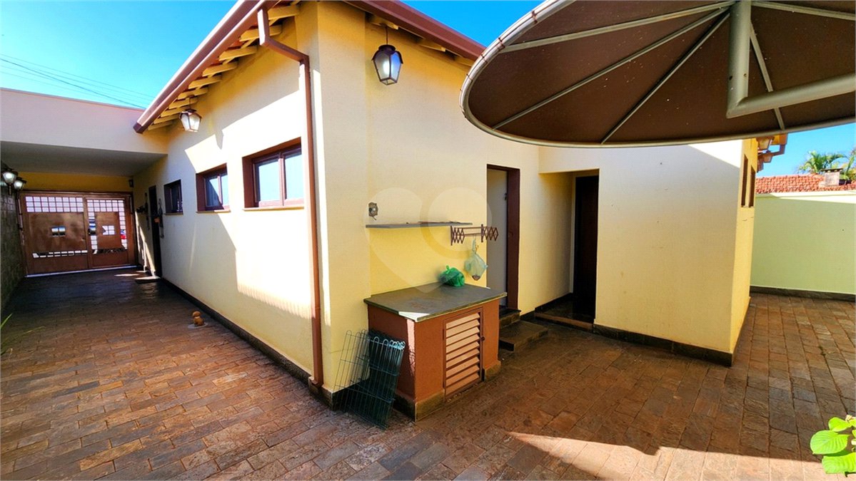 Casa à venda com 2 quartos no Centro, Araraquara, SP