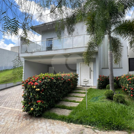 Casa à venda com 3 quartos, sendo 1 suíte,  no condomínio Golden Park Residence, Sorocaba - SP