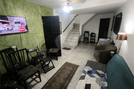 Sobrado à venda com 2 quartos, sendo 1 suíte, em Jardim Jamaica, São Paulo, SP