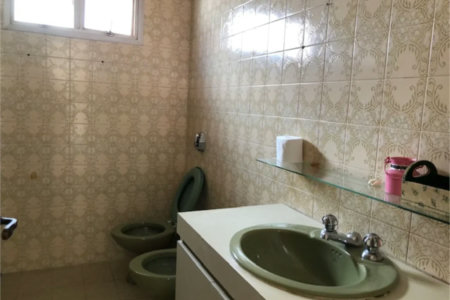 Casa à venda com 4 quartos, sendo 2 suítes,  em Jardim Leonor, São Paulo, SP