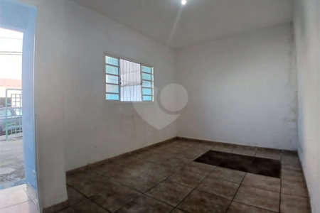 Casa à venda com 2 quartos em Jardim das Palmeiras, Atibaia, SP