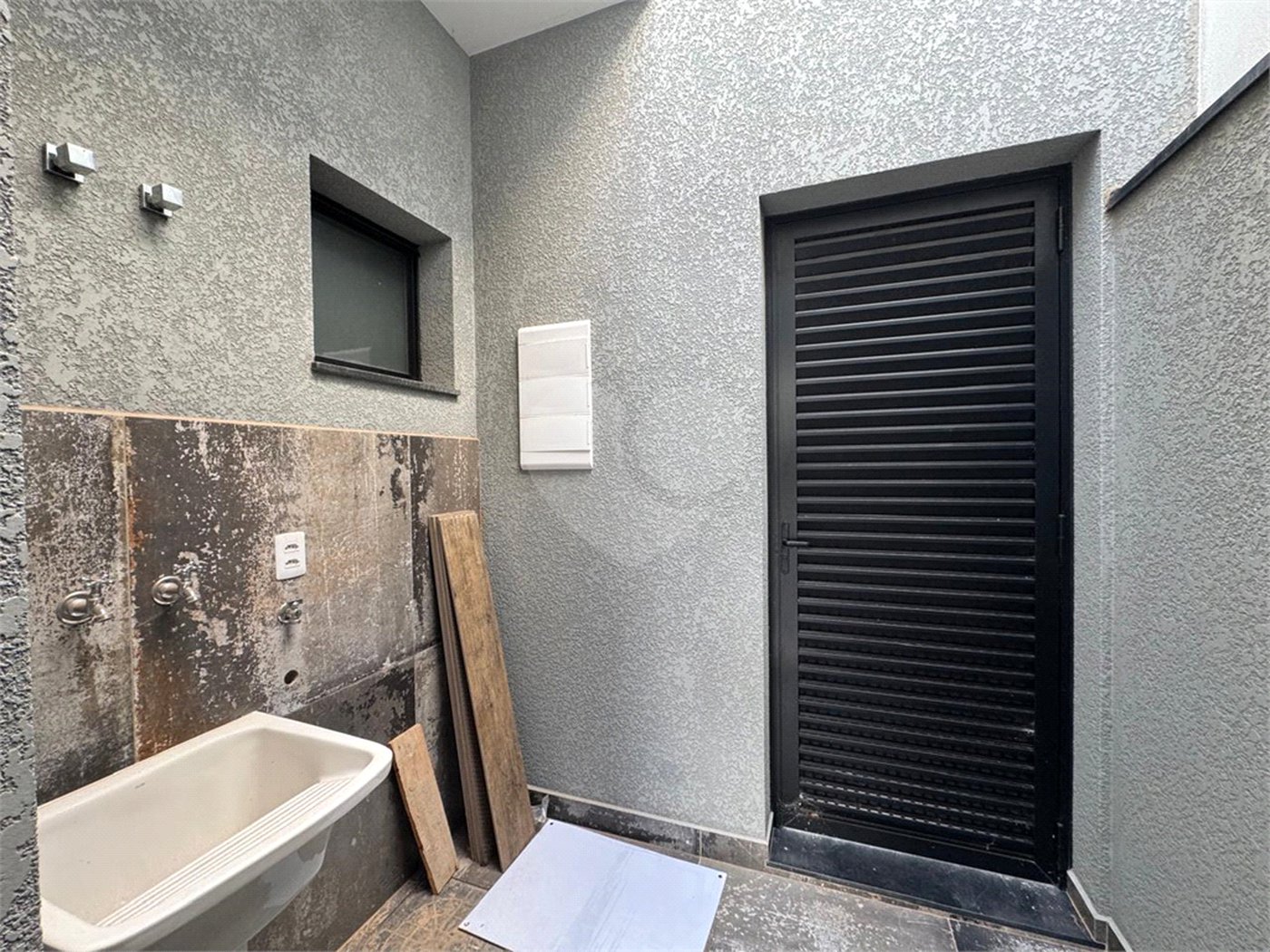Casa à venda com 3 quartos, sendo 1 suíte, no condomínio Residencial Villagio Wanel, Sorocaba - SP