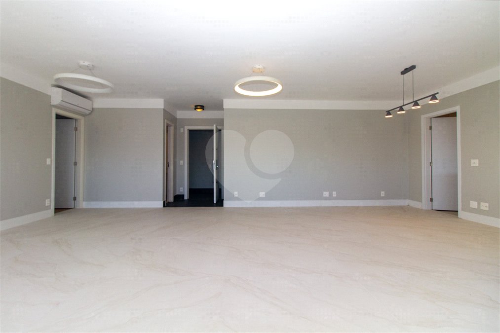 Apartamento à venda ou para alugar com 3 suítes em Jardim Morumbi, São Paulo, SP