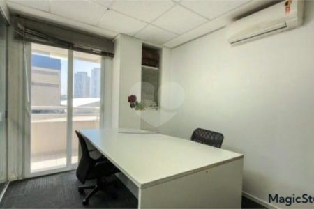 Sala comercial com 35m², 1 vaga, 1 banheiro, à venda na Barra Funda.