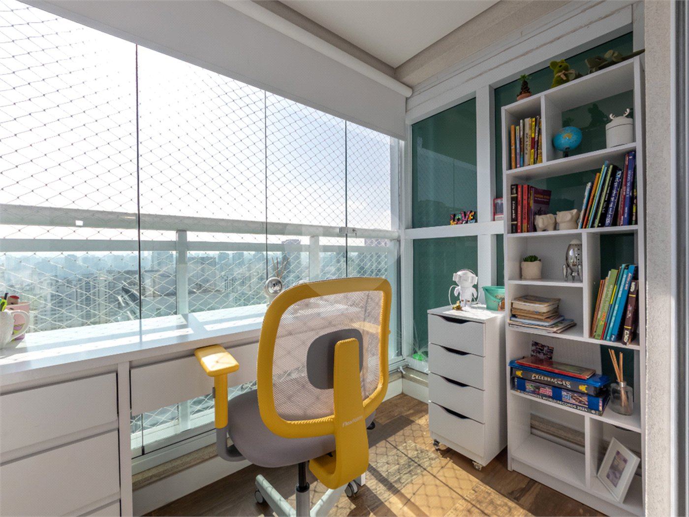 Apartamento à venda com 4 quartos, sendo 3 suítes, em Brooklin Paulista, São Paulo, SP