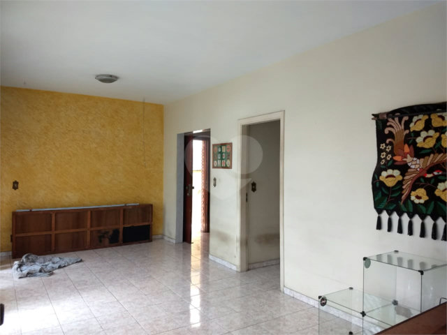 Sobrado à venda com 3 quartos, sendo 1 suíte,  em Jardim França, São Paulo, SP
