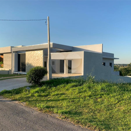 Casa à venda com 3 suítes no condomínio Village Ipanema I, Araçoiaba da Serra - SP