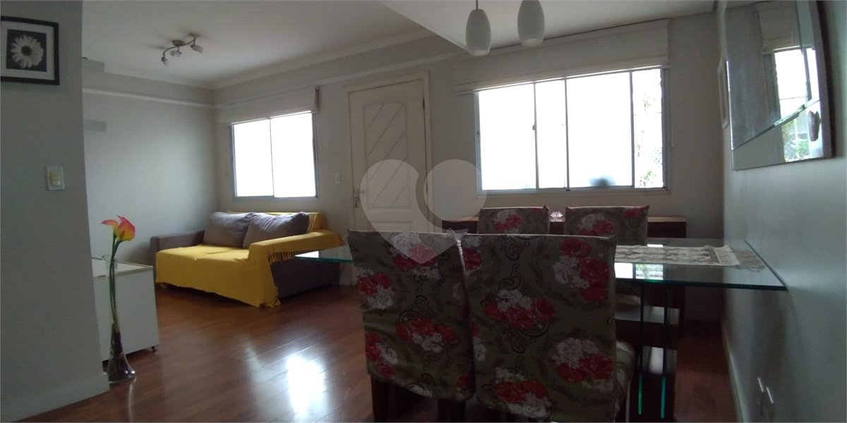 Casa à venda com 3 quartos, sendo 1 suíte, no condomínio Jardim Previdencia, São Paulo - SP