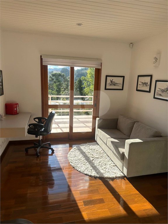 Casa à venda com 3 suítes no condomínio Vila Austríaca, Campos do Jordão - SP