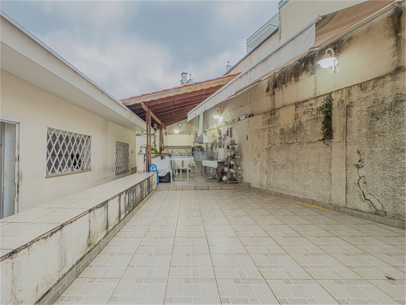Casa à venda com 3 quartos, sendo 2 suítes,  em Jardim da Saúde, São Paulo, SP