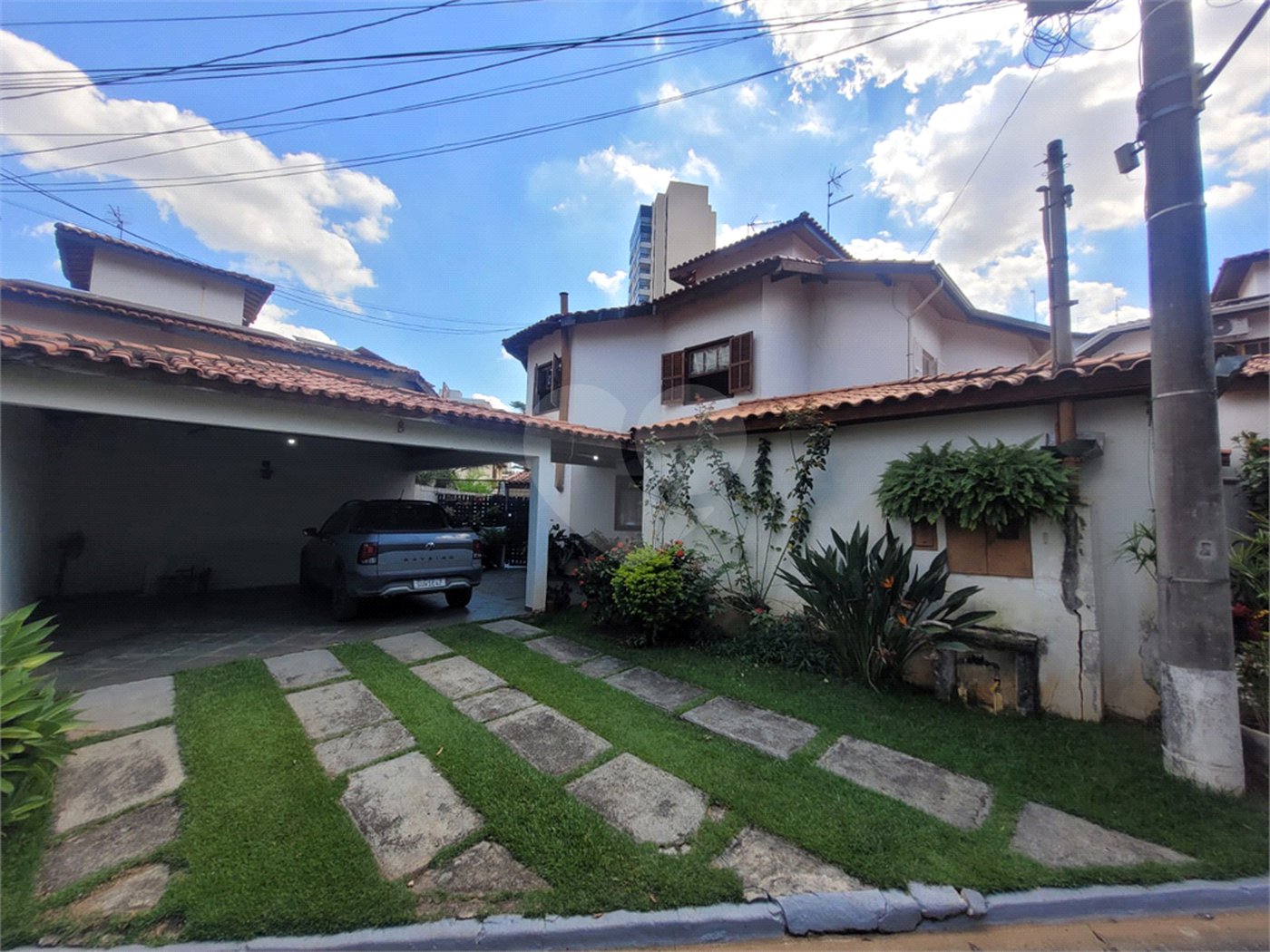 Casa à venda com 3 quartos, sendo 1 suíte, no condomínio Residencial Vila Verde, Sorocaba - SP