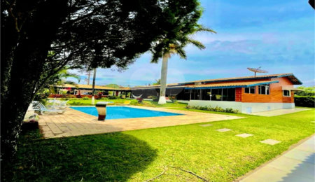 Casa à venda com 4 suítes no condomínio Vale do Lago, Sorocaba - SP
